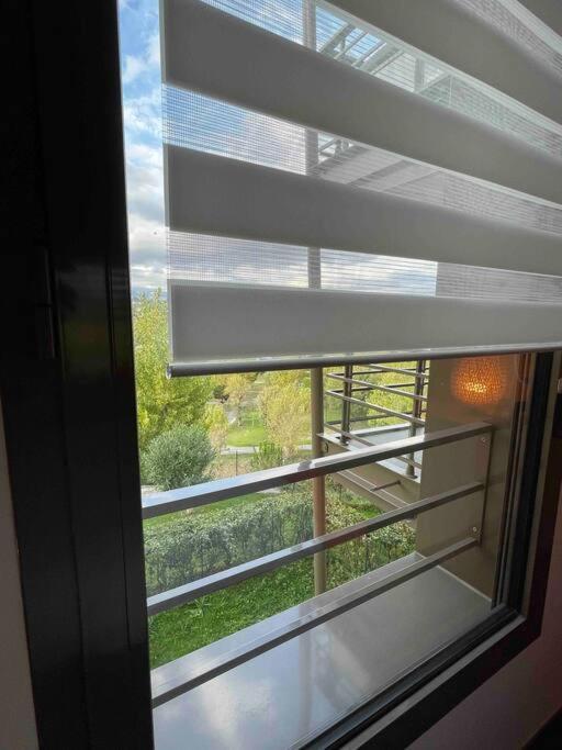Superbe Appartement, Piscine, Vue Mer Et Montagnes Antibes Exterior photo
